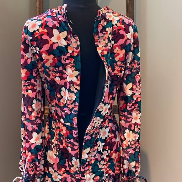 BCBG GENERATION RETRO DRESS - Picture 9 of 15